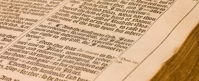 Page of Deuteronomy in the King James Bible